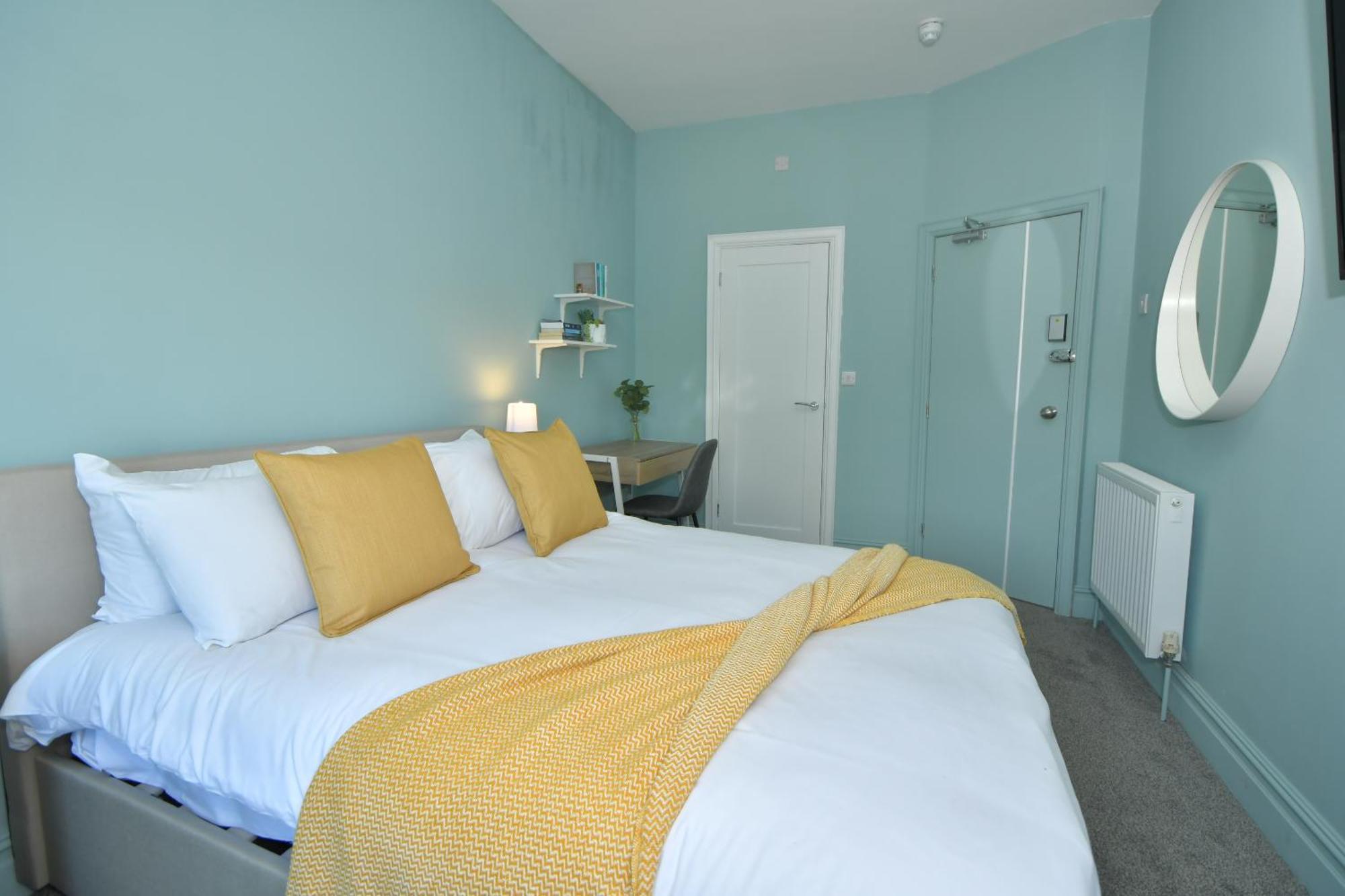Guest house One Battison - Affordable Rooms, & In On Trent *