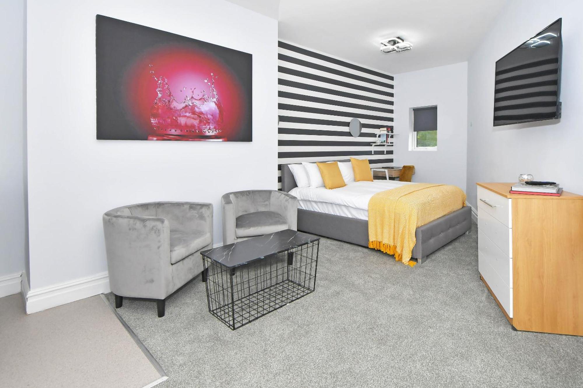 Guest house One Battison - Affordable Rooms, & In On Trent *