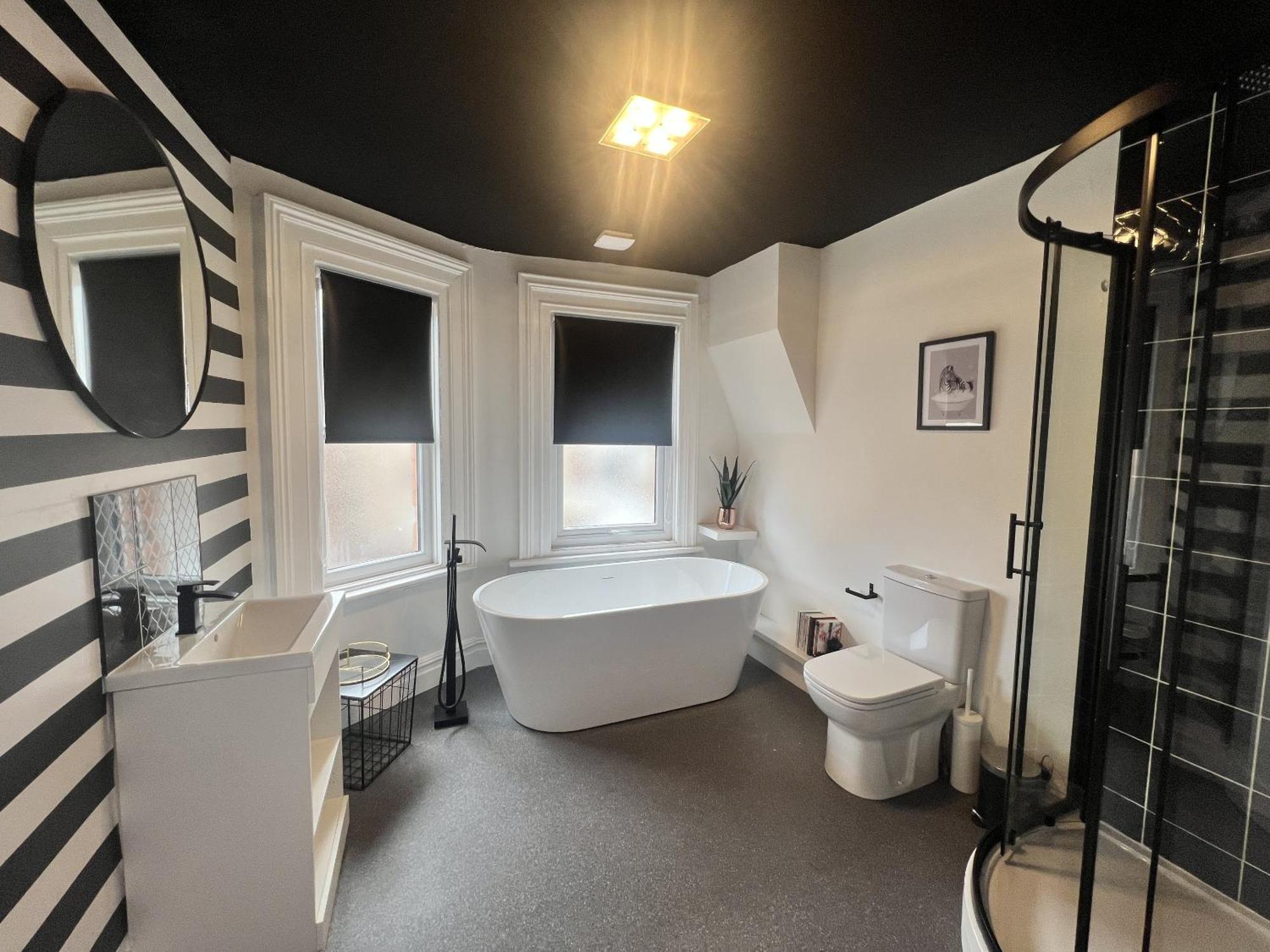 One Battison - Affordable Rooms, & In On Trent *
