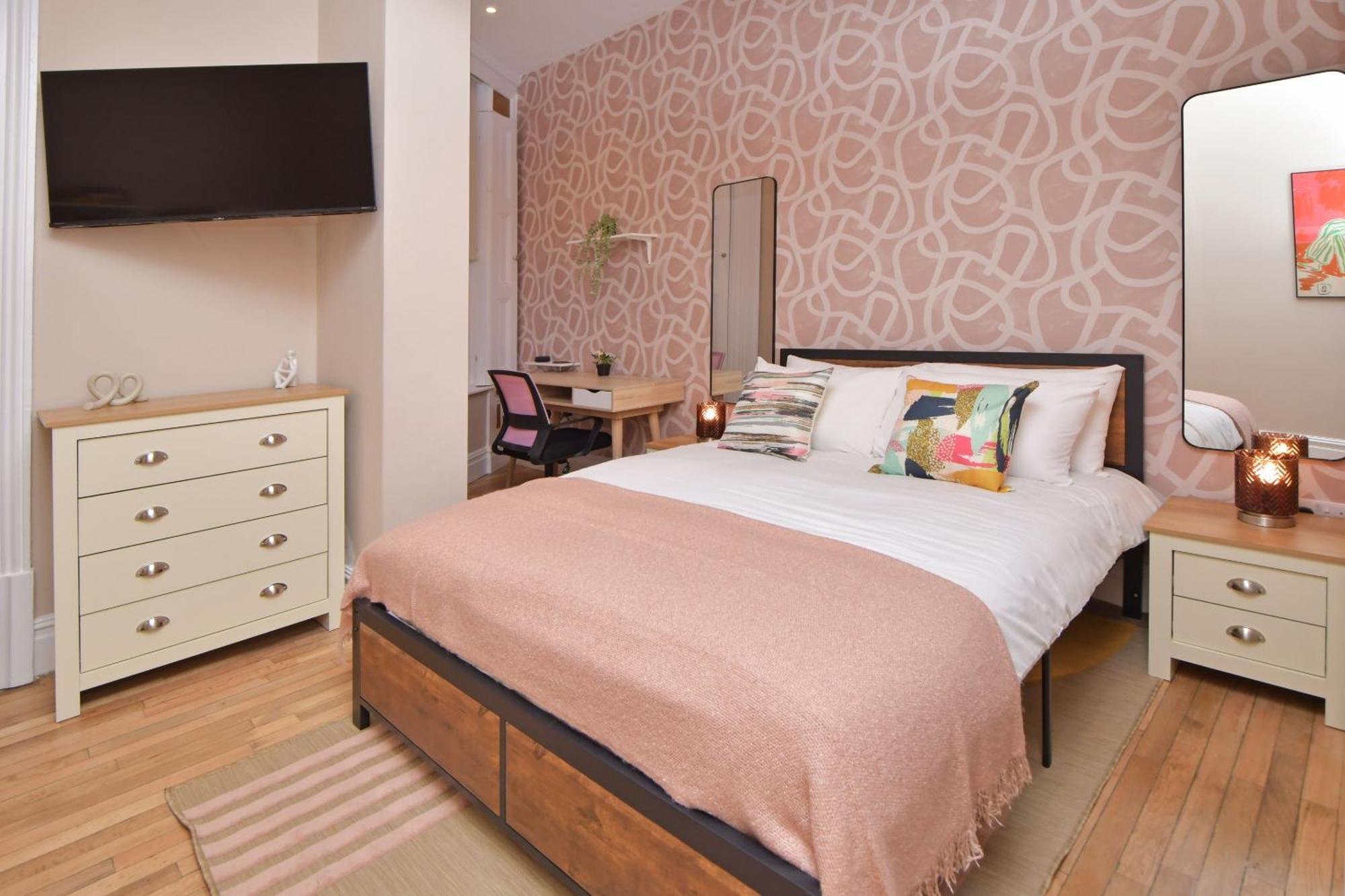 One Battison - Affordable Rooms, & In On Trent Guest house